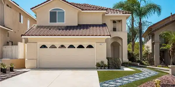 8610 E Silver Ridge