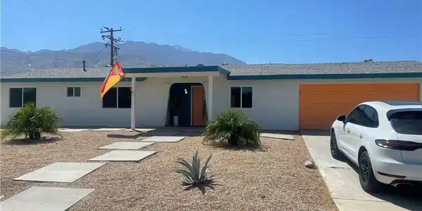 2627 N Cerritos