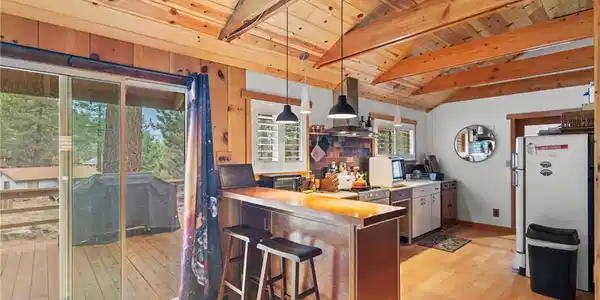 2080 Mojave Scenic Drive