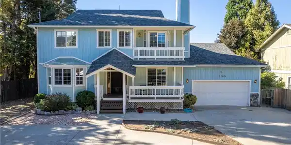1109 Snowline