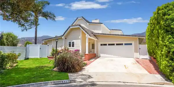 6403 Surfside
