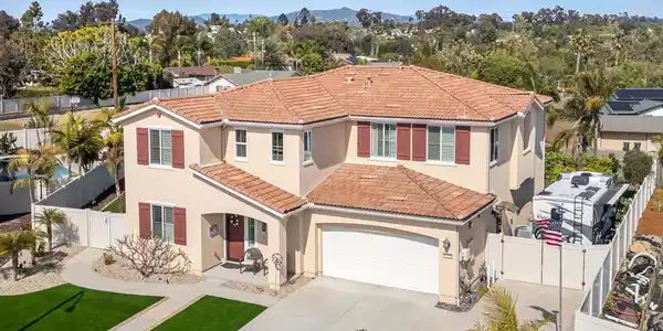 1175 Tesoro Place
