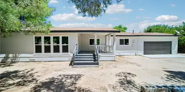 12233 E Avenue V-12