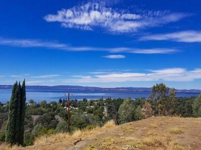 3858 Lakeview Terrace