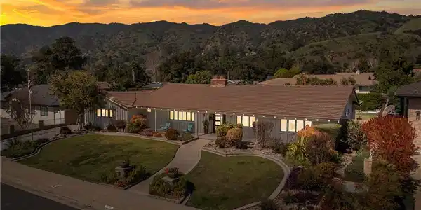 1215 Hidden Springs