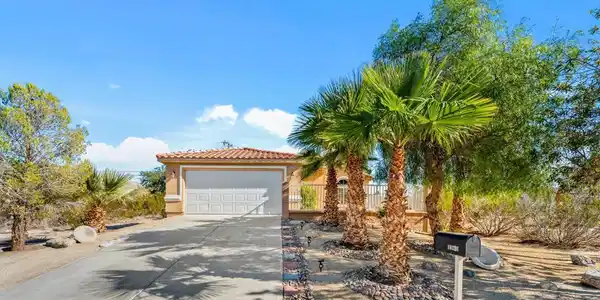 16228 Avenida Merced