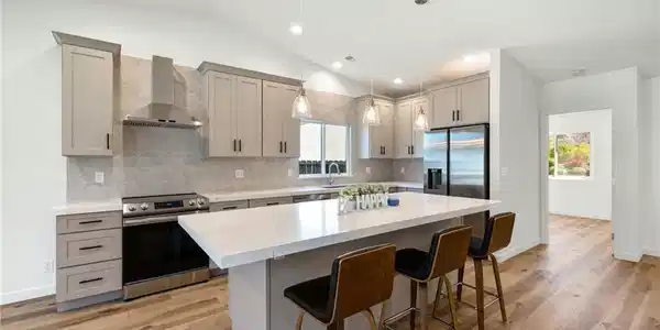 53475 Avenida Bermudas