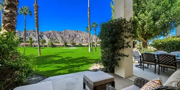 55033 Oak Hill