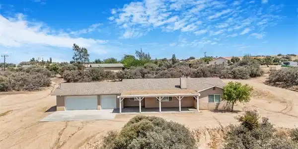 11221 Omelveny Road