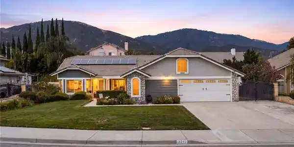 3242 Hyatt Road