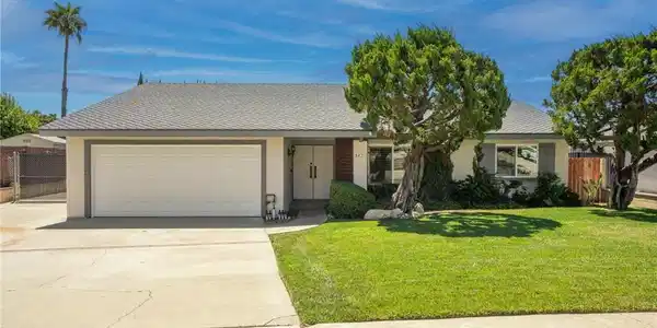 8425 Pumalo Street
