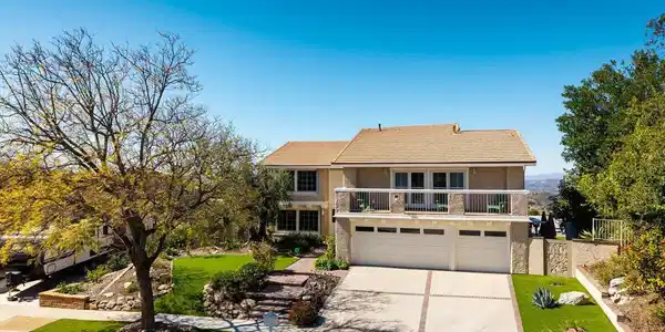 3525 Avenida Montuoso