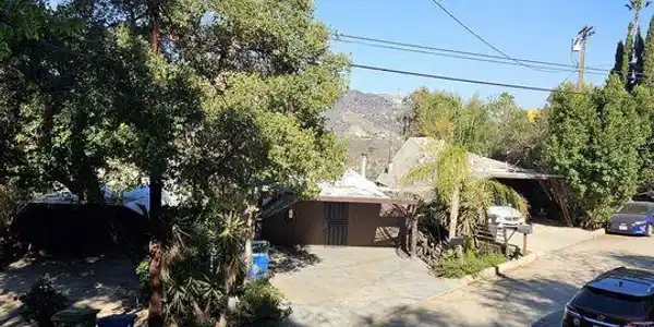 6893 Pacific View Drive