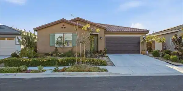 7675 Orangebrook