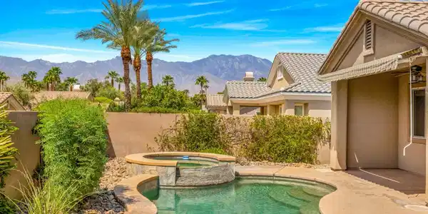 41 Vista Mirage Way