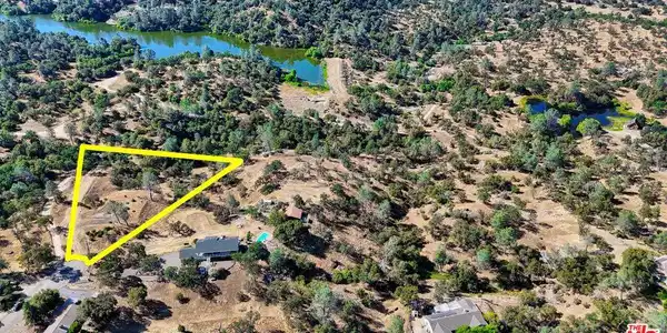 1758 Long Hollow Lane