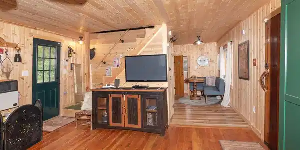 Image 4