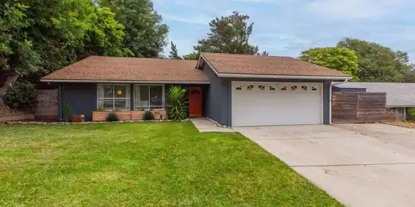 932 Fernhill Avenue