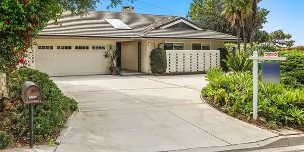 2206 Canyon