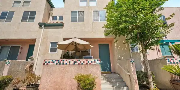 13901 Olive View Lane