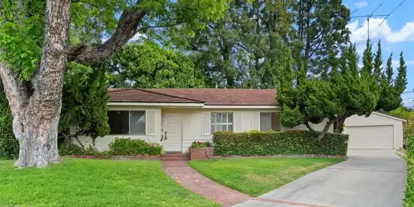 2220 Sewanee Lane