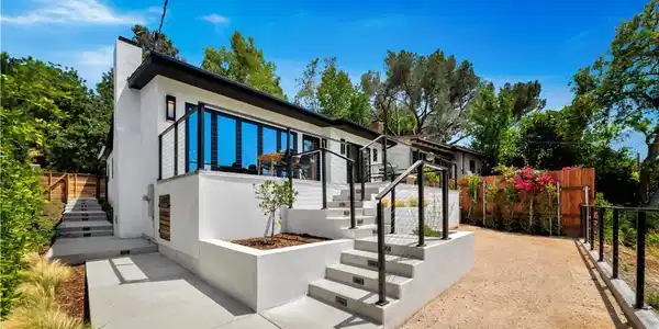 819 Montecito Drive
