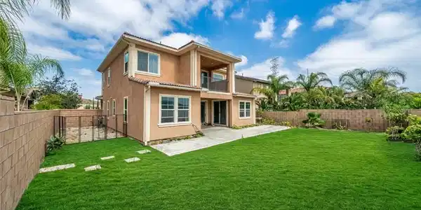 17185 Guarda Dr