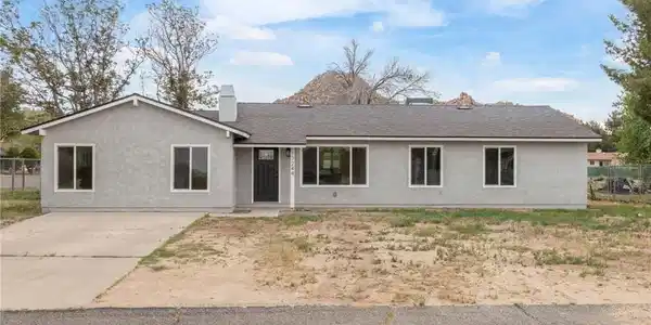 17244 Schollview