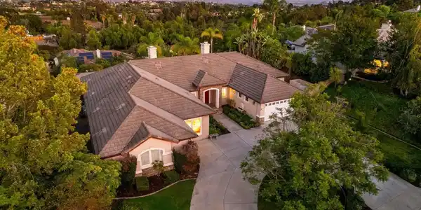 2216 Blossom Hill Lane