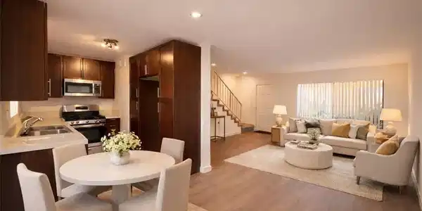 9831 Sepulveda