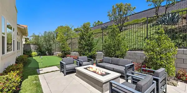 58 Alienta Lane