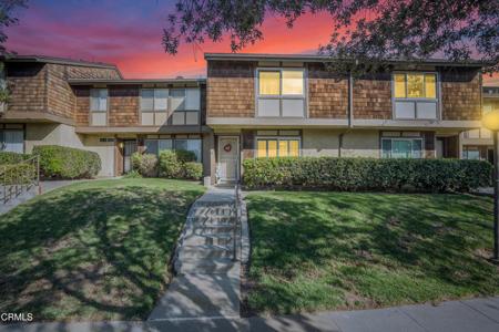 1610 Parrot Court