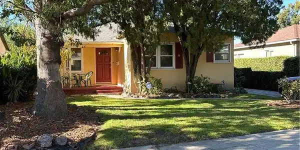 743 N Sparks