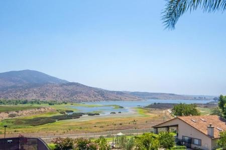 10145 Diamond Head Ct