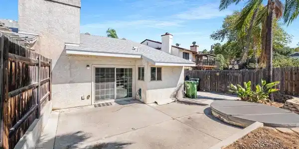 8338 Ora Belle Ln.