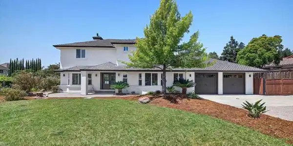 2337 Grosvenor Heights Ct