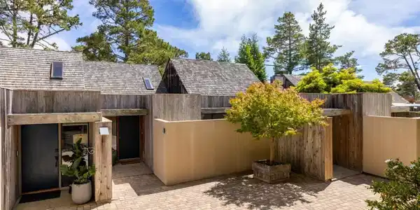 24520 Outlook Drive