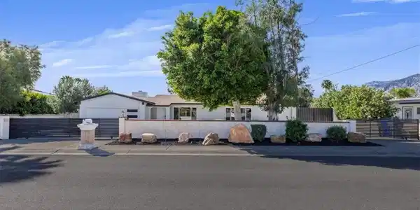 2811 E Sandia