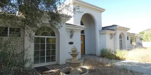 3068 Willow Heights Road