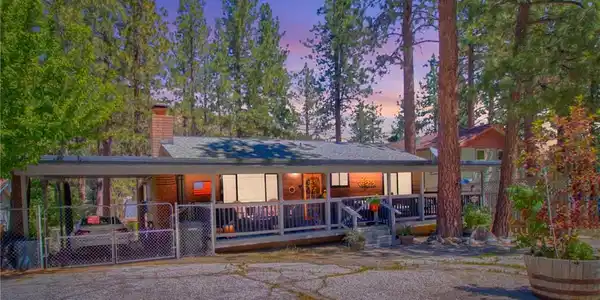 5726 Lodgepole Drive