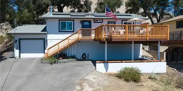 5655 Hermosilla Avenue