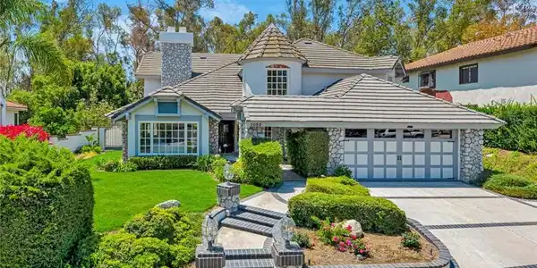 1052 Castlerock Lane