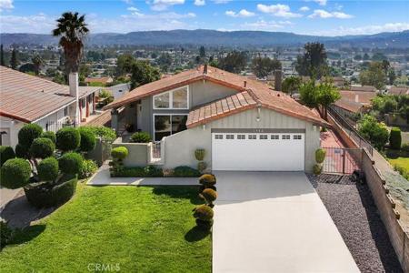 1902 Viola Court