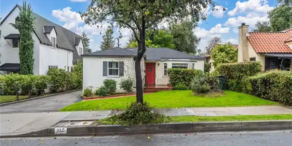 135 El Nido Avenue