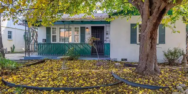 210 W Ash Avenue