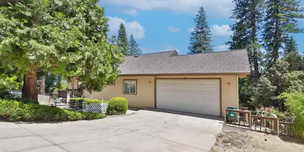 16271 Stephanie Way