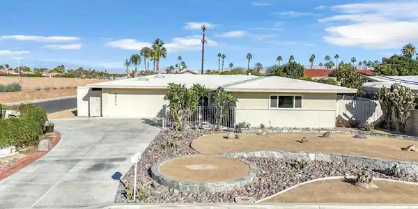 69774 Papaya Lane