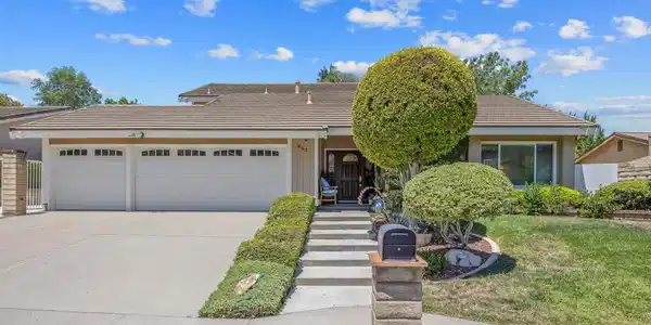 863 Tupelo Wood Court