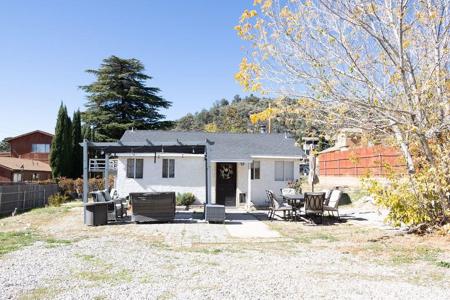 4200 Maple Trail