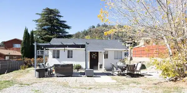 4200 Maple Trail